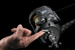 Daiwa Tanacom 1200 Power Assist Electric Dendoh Reel -Fishing Sale Shop Tanacom1200 free spool lever